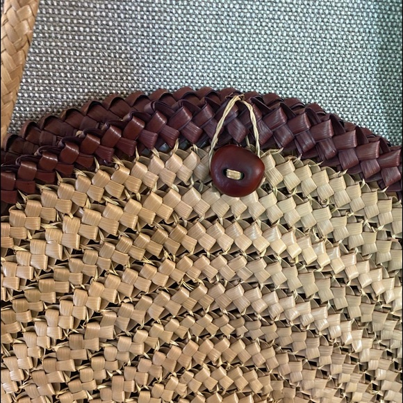 Moroccan reed woven artisan bag - Picture 6 of 7